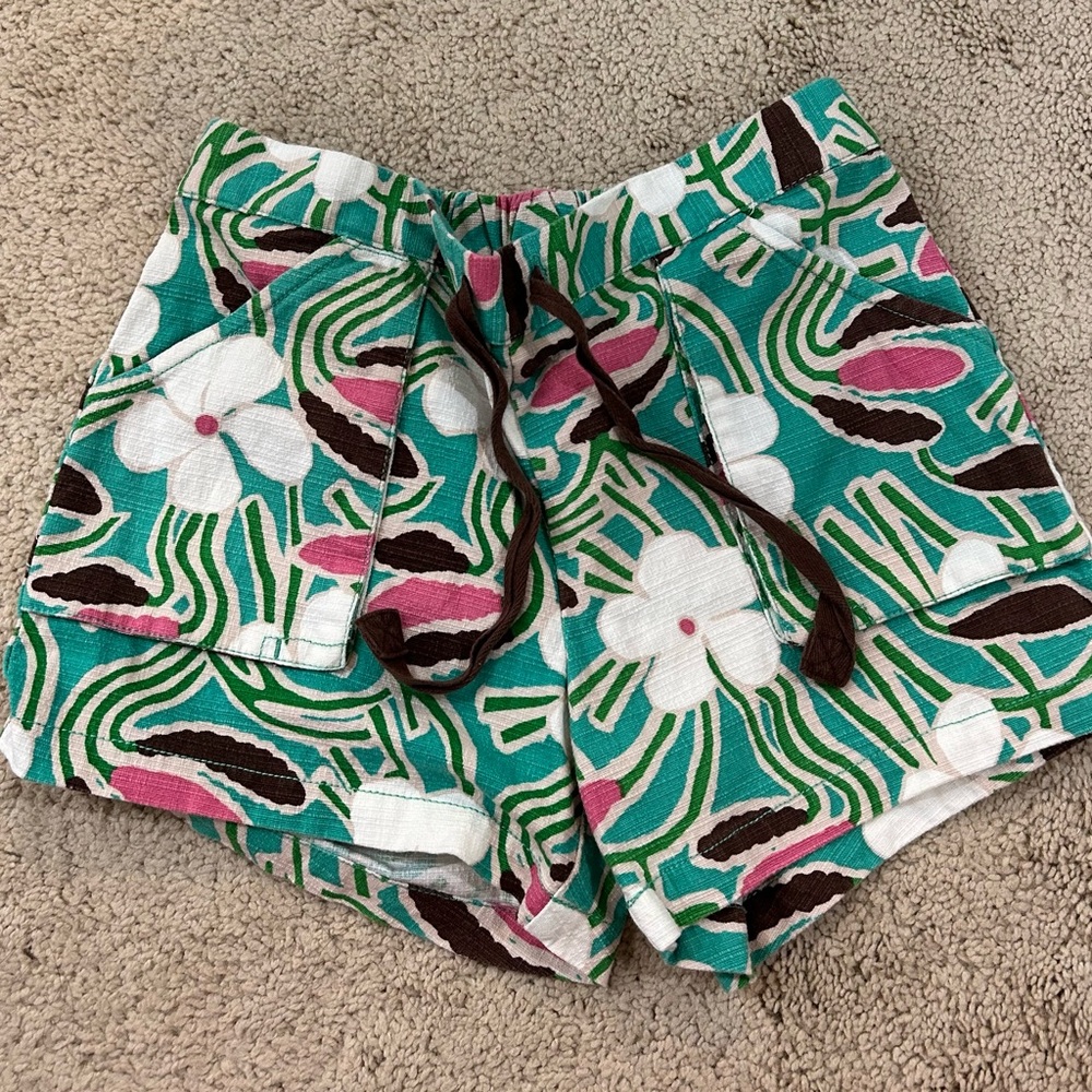 Girls DVF x Gap shorts size 10. NWOT